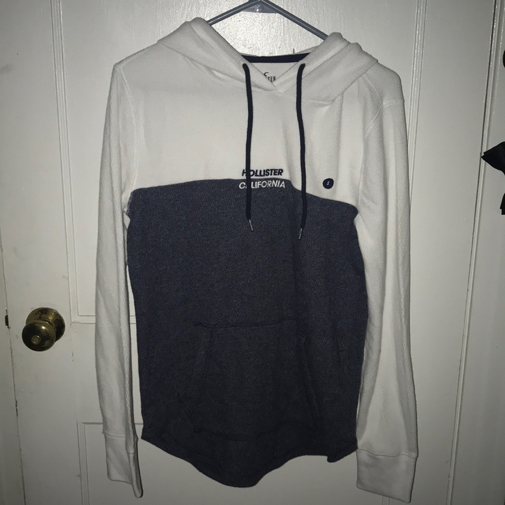Small light Hollister pullover hoodie